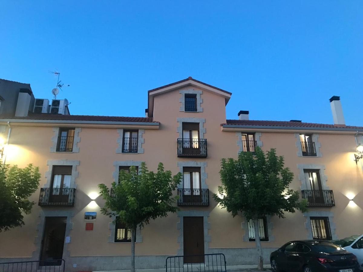 Apartamentos Turisticos Escorraladas Baltanas Exterior photo