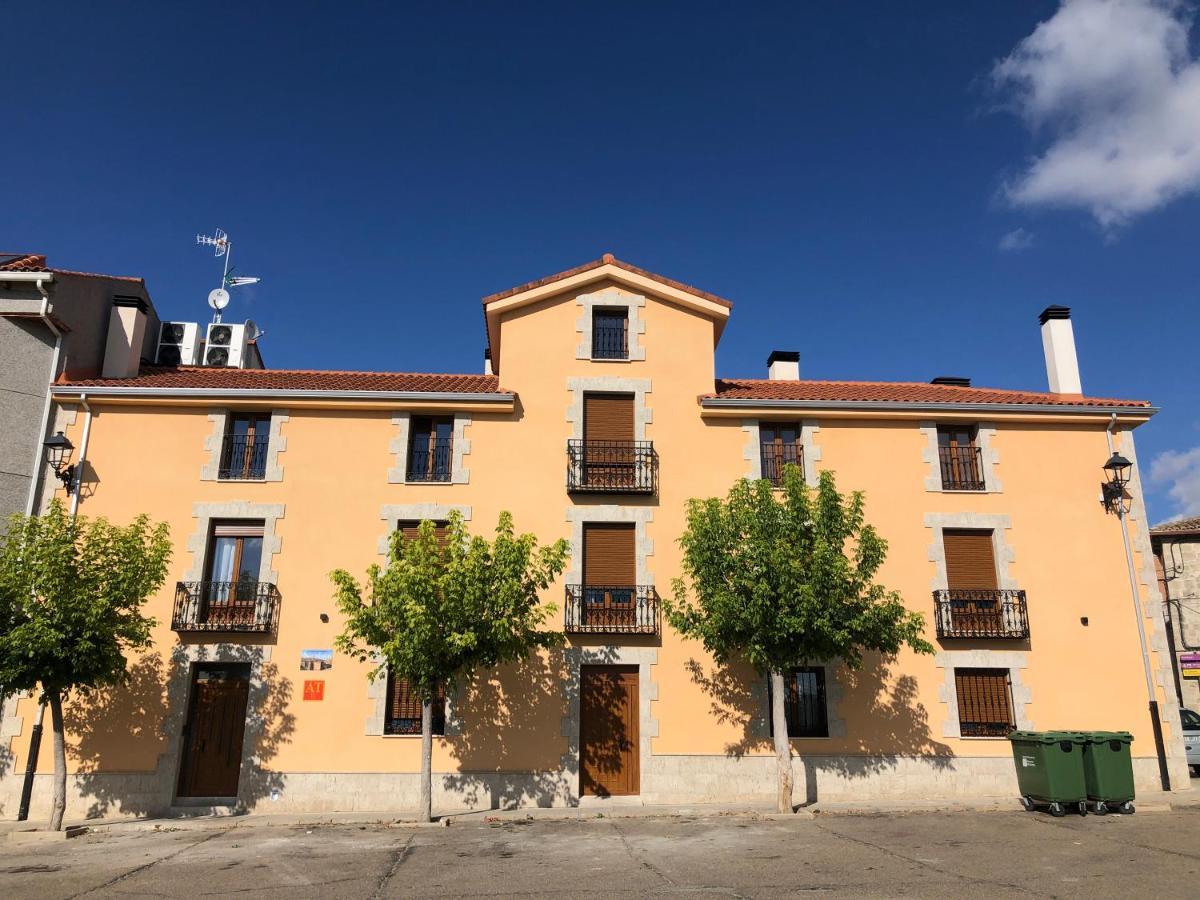 Apartamentos Turisticos Escorraladas Baltanas Exterior photo